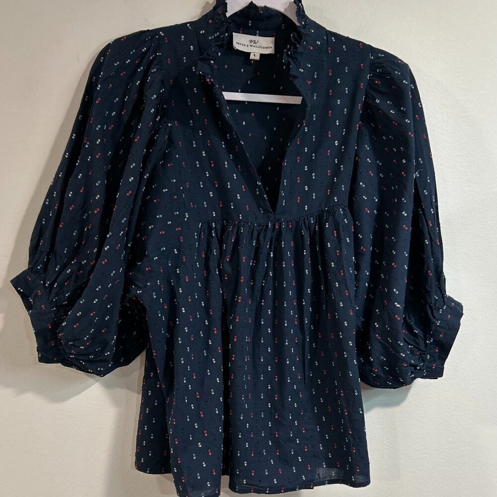 Never A Wallflower Women's Sz L Navy High Neck Ruffle Top Cotton Short Sleeve - Picture 2 of 4